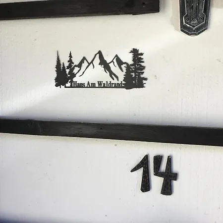 펜션 Haus Am Waldrand 토트무스